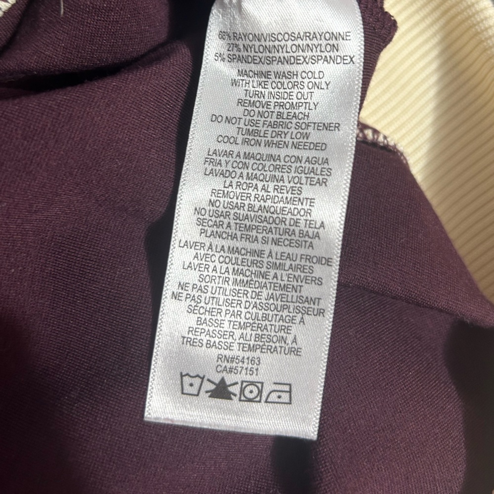 NWOT Calvin Klein Performance crop top size small - Picture 7 of 7
